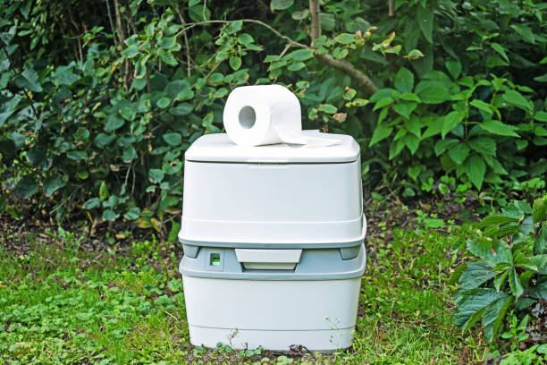 Best Porta potty rental near me  in East Bronson, FL