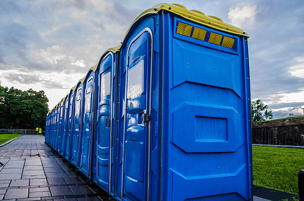 Best Handicap porta potty rental  in East Bronson, FL